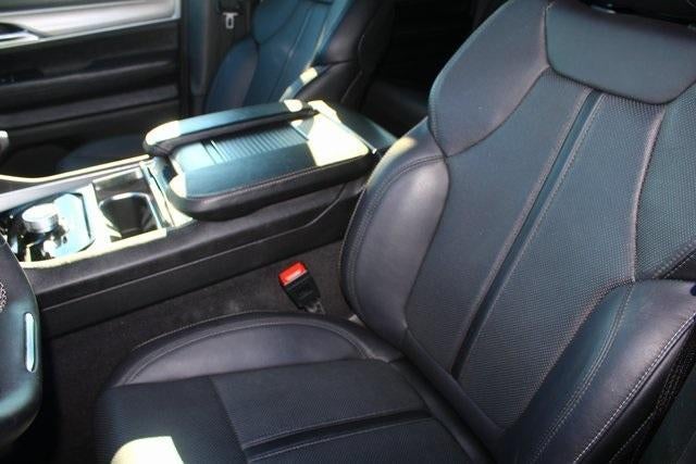 2024 Jeep Wagoneer L Series II Carbide