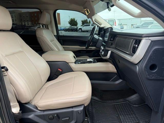 2022 Ford Expedition Max XLT