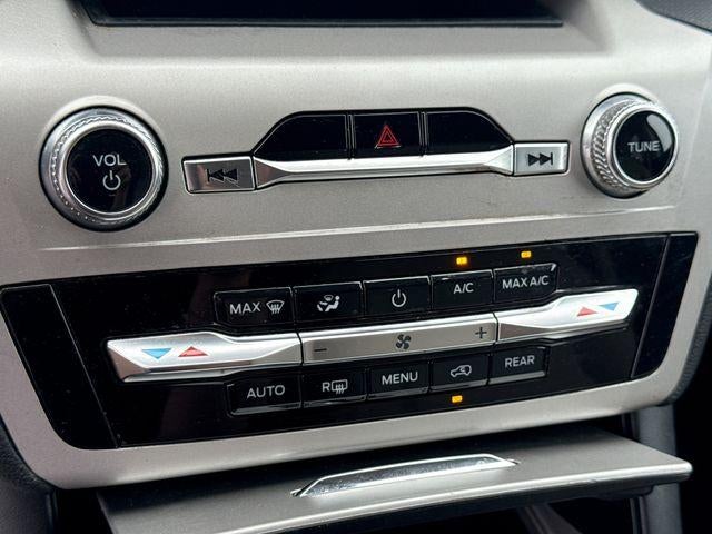 2023 Ford Explorer Base