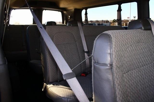 2024 Chevrolet Express Passenger 3500 1LT