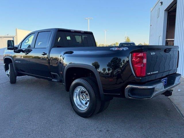 2026 Chevrolet Silverado 3500 HD LT - Photo 2