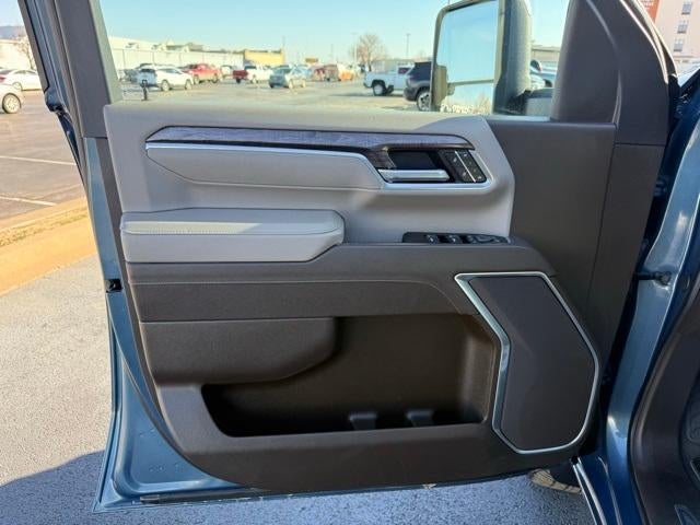 2025 Chevrolet Silverado 3500 HD LTZ