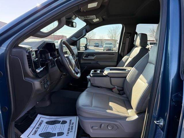 2025 Chevrolet Silverado 3500 HD LTZ