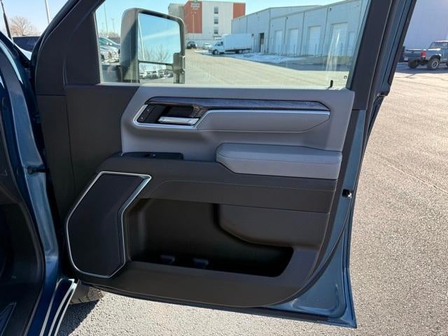 2025 Chevrolet Silverado 3500 HD LTZ