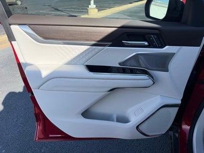 2024 GMC Acadia Denali