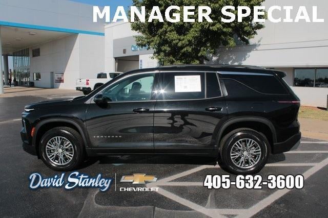 2024 Chevrolet Traverse LT