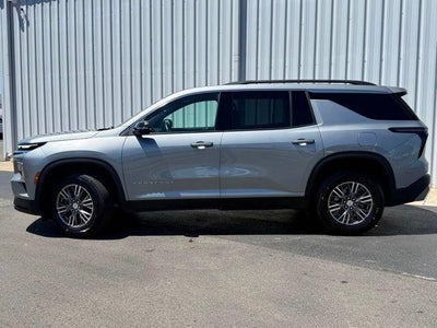 2024 Chevrolet Traverse LT