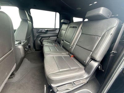 2025 Chevrolet Suburban LT