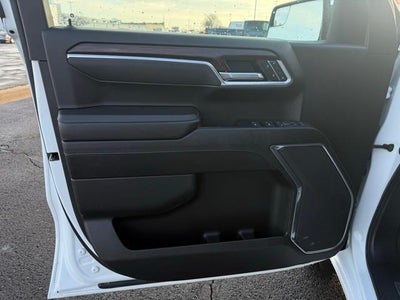 2025 GMC Sierra 1500 SLT