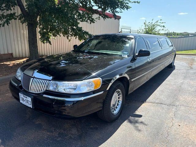 2001 Lincoln Town Car Executive