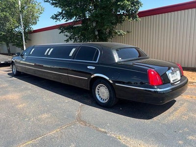 2001 Lincoln Town Car Executive