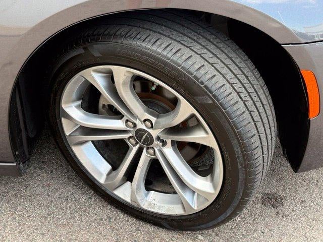 2021 Chrysler 300 300S