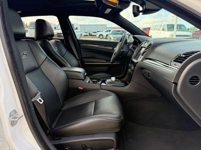 2022 Chrysler 300 300S