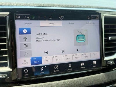2025 Chrysler Pacifica Select