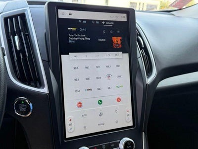 2022 Ford Edge SE
