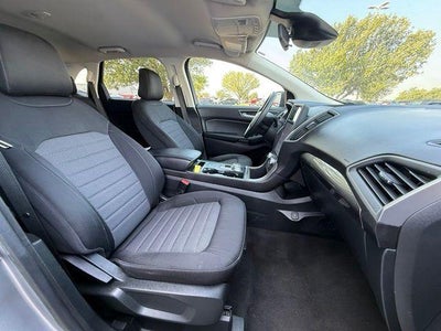 2022 Ford Edge SE