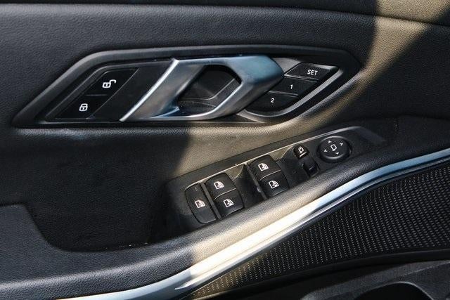 2025 BMW 3 Series 330i xDrive