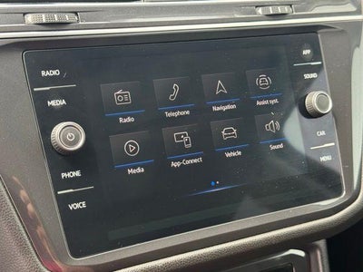 2023 Volkswagen Tiguan SE