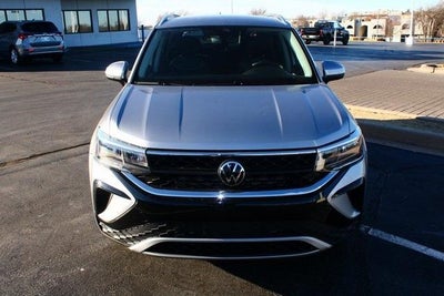 2024 Volkswagen Taos SE