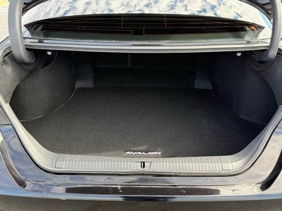 2019 Toyota Avalon XLE