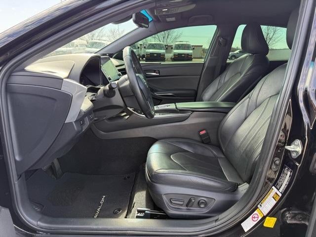 2019 Toyota Avalon XLE