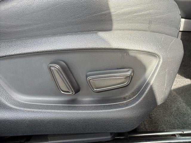 2019 Toyota Avalon XLE