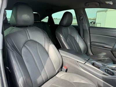 2019 Toyota Avalon XLE