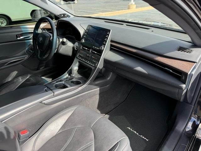 2019 Toyota Avalon XLE