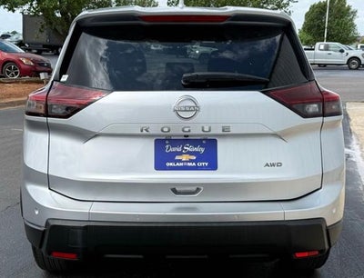 2025 Nissan Rogue SV