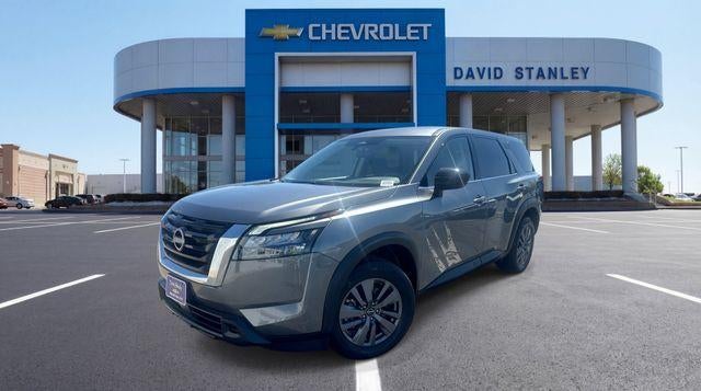 2024 Nissan Pathfinder S