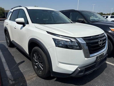 2023 Nissan Pathfinder SV