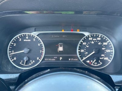 2023 Nissan Pathfinder SV