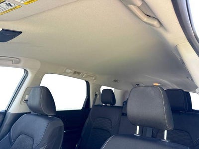 2023 Nissan Pathfinder SV