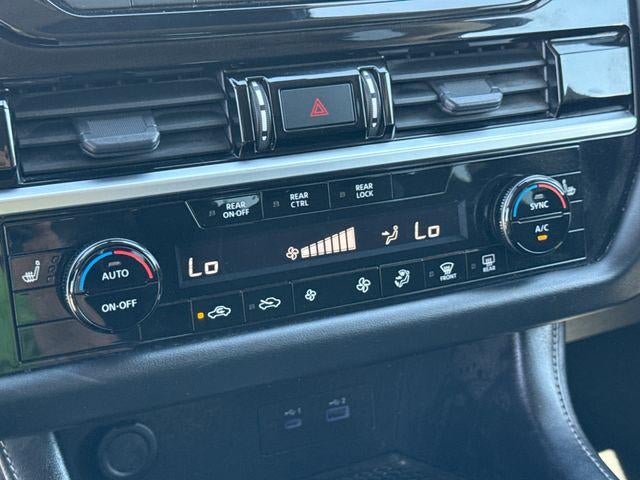 2023 Nissan Pathfinder SV