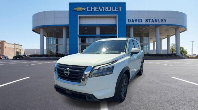 2023 Nissan Pathfinder SV