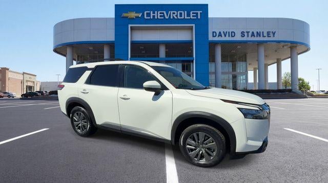2023 Nissan Pathfinder SV