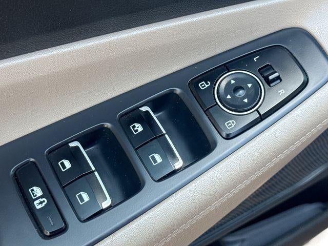 2022 Hyundai Santa Fe SE