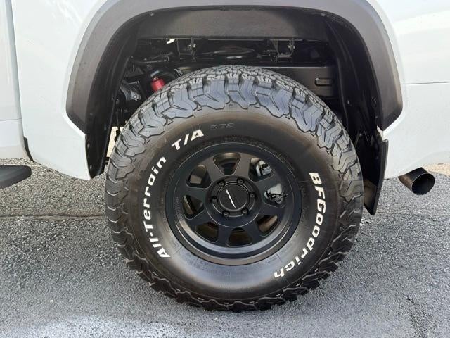 2025 Toyota Tundra 4WD SR5