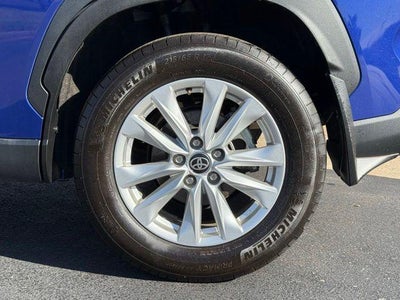 2025 Toyota Corolla Cross LE
