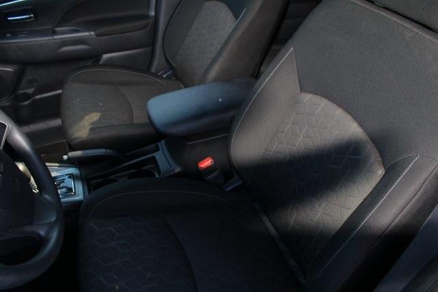 2025 Mitsubishi Outlander Sport S