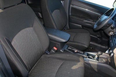 2025 Mitsubishi Outlander Sport S