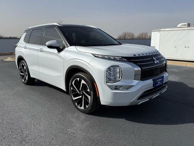 2023 Mitsubishi Outlander SEL