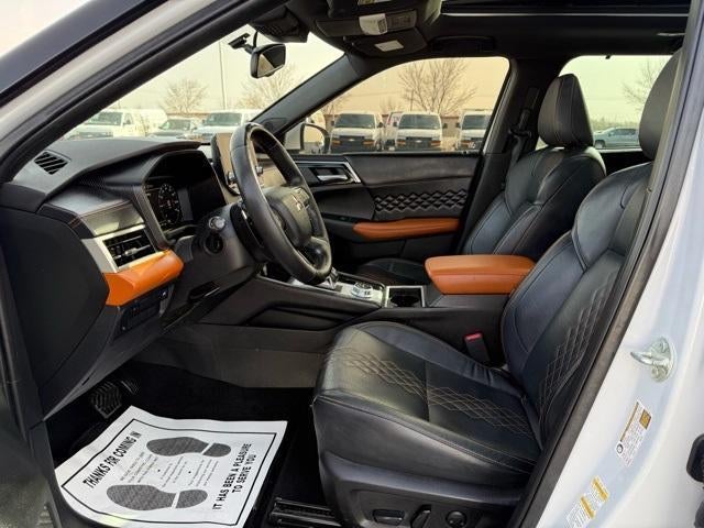 2023 Mitsubishi Outlander SEL