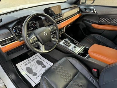 2023 Mitsubishi Outlander SEL