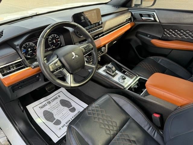 2023 Mitsubishi Outlander SEL