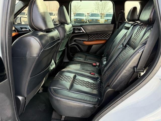 2023 Mitsubishi Outlander SEL