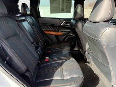 2023 Mitsubishi Outlander SEL