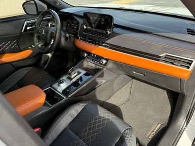 2023 Mitsubishi Outlander SEL