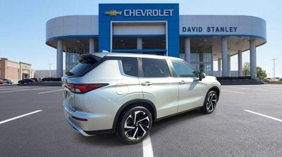 2024 Mitsubishi Outlander SE