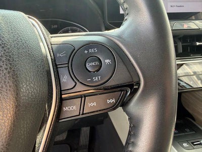 2024 Toyota Venza LE